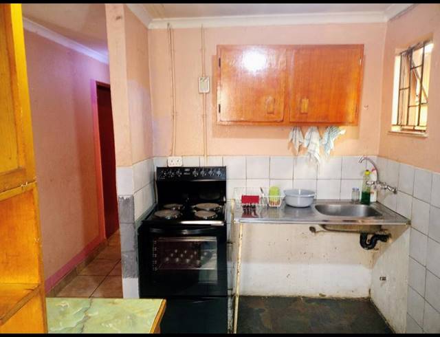 3 BEDROOM HOUSE FOR SALE IN LENASIA SOUTH
